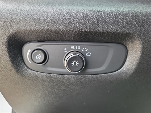 Chevrolet Traverse LT Cloth FWD 2023