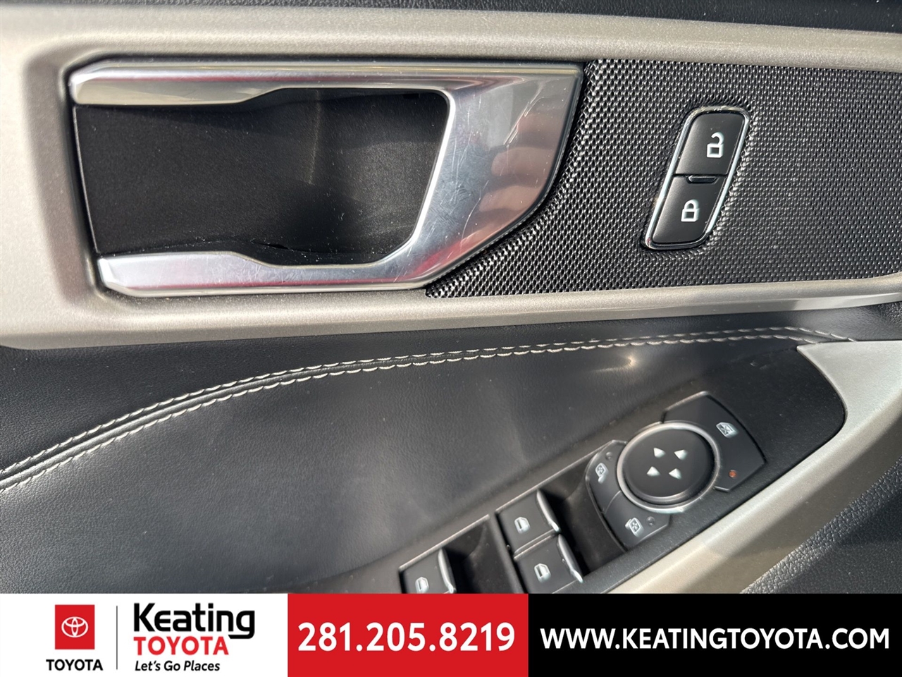 Ford Explorer XLT 2022