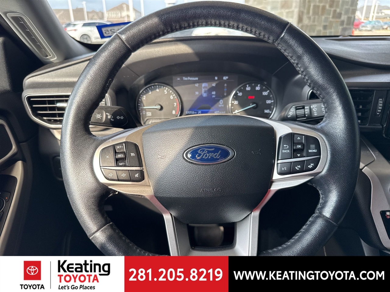 Ford Explorer XLT 2022