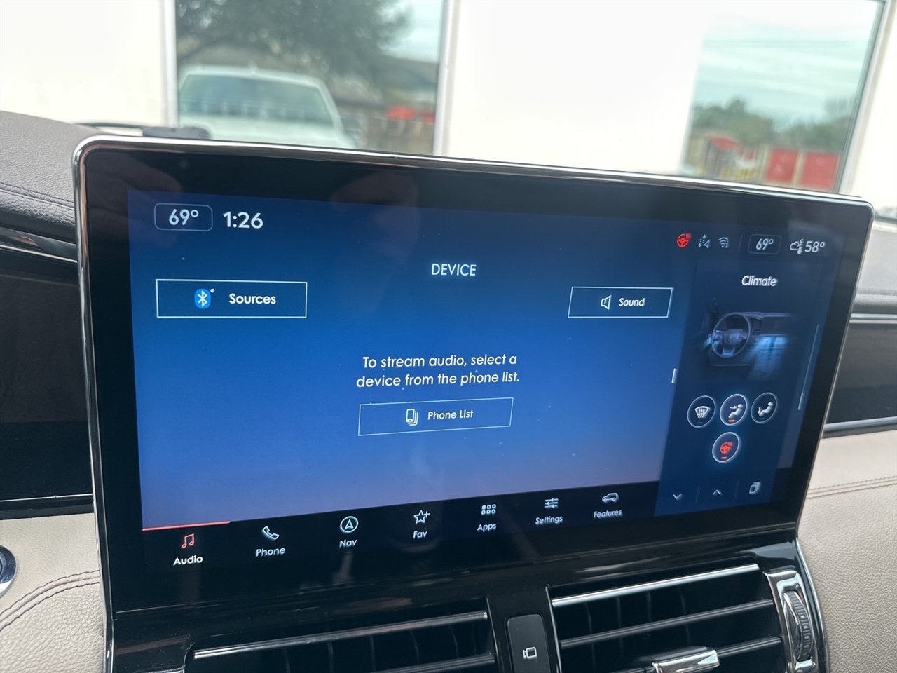 Lincoln Navigator Base 2022