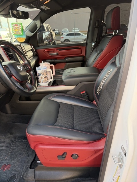 RAM 1500 Rebel Crew Cab SB 4WD 2022