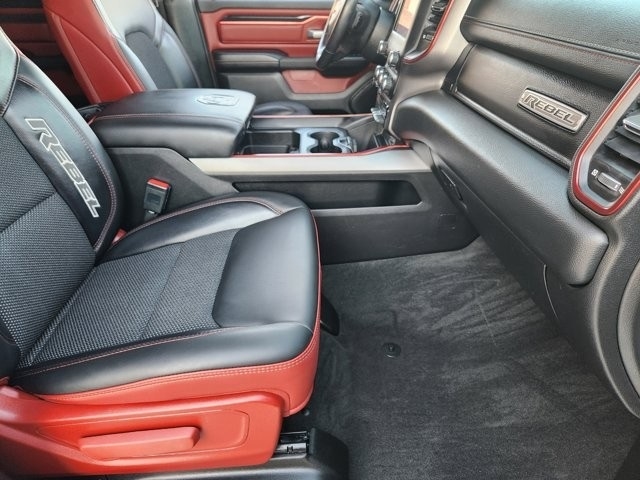 RAM 1500 Rebel Crew Cab SB 4WD 2022