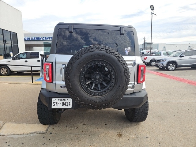 Ford Bronco Outer Banks 4-Door w/Advanced 2023