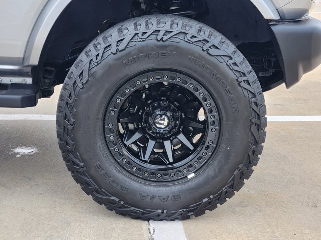 Ford Bronco Outer Banks 4-Door w/Advanced 2023