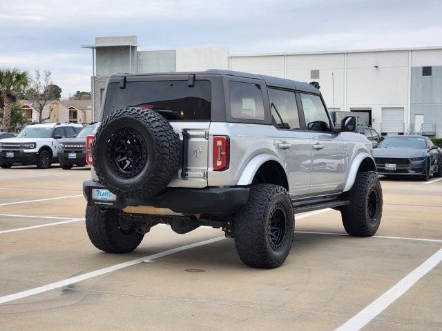Ford Bronco Outer Banks 4-Door w/Advanced 2023