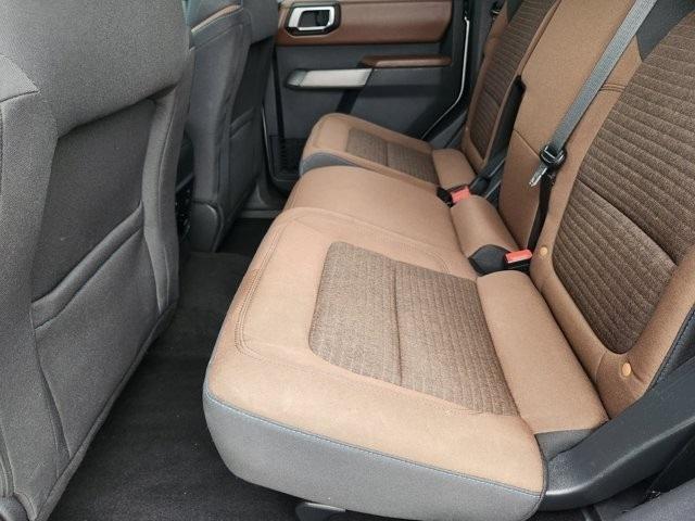 Ford Bronco Outer Banks 4-Door w/Advanced 2023