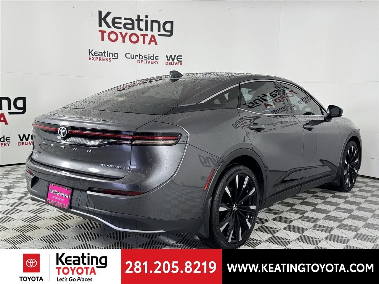 Toyota Crown Platinum 2023