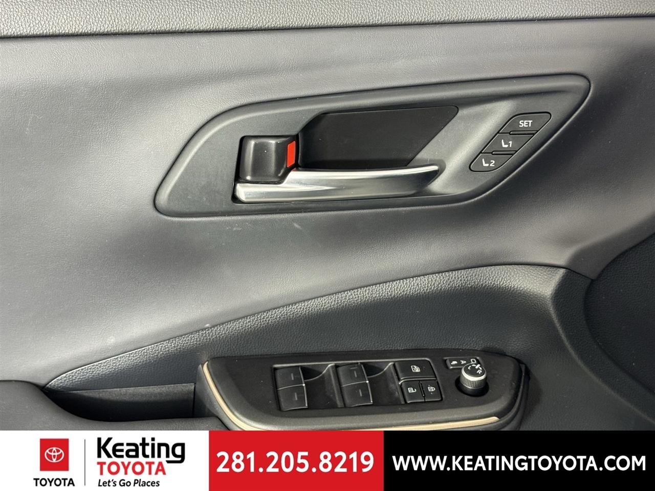 Toyota Crown Platinum 2023