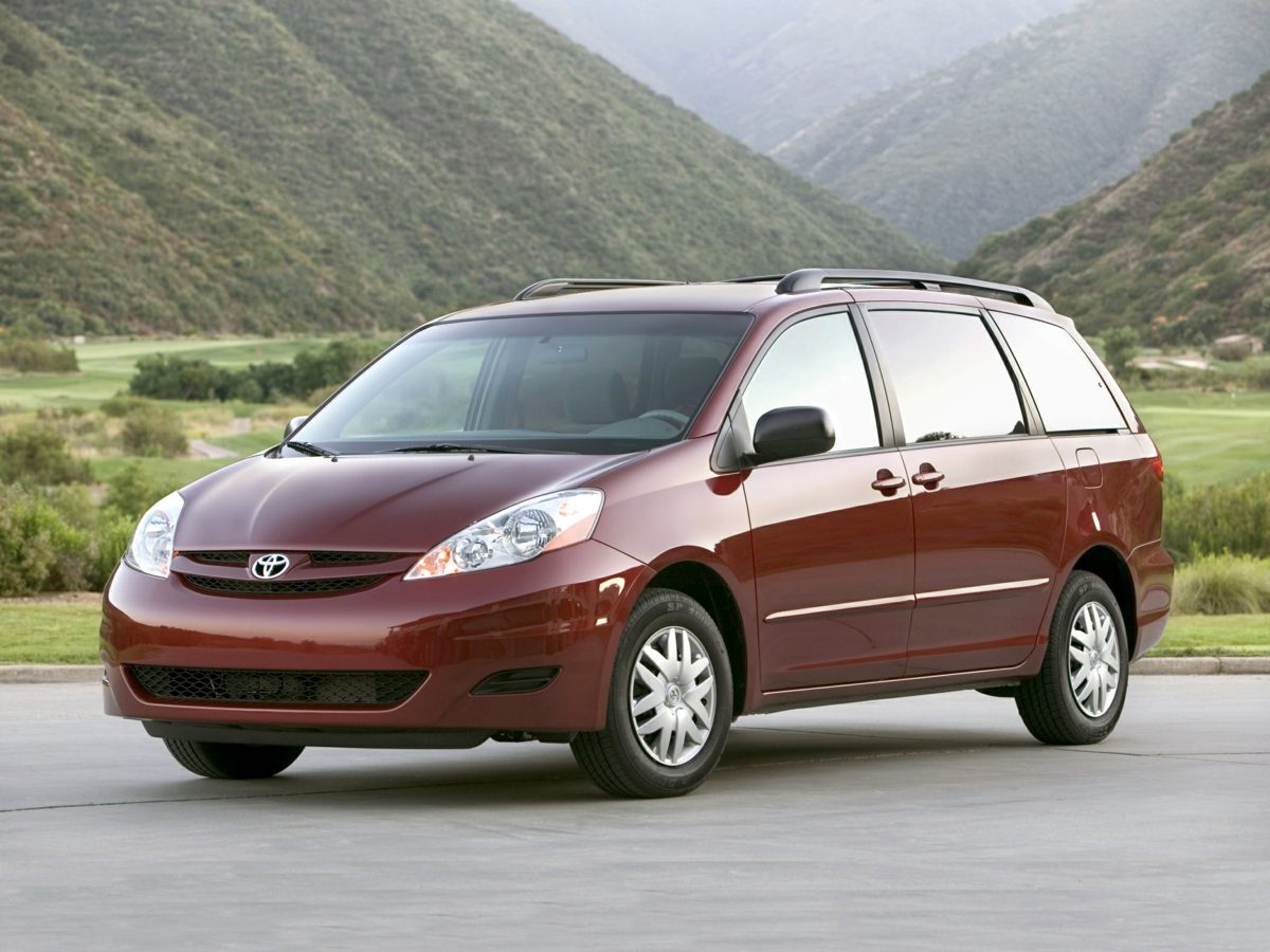 Toyota Sienna LE FWD 8-Passenger Seating 2008