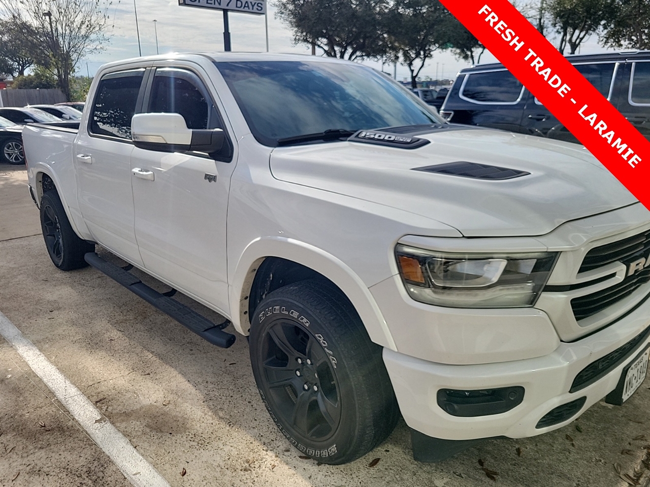 RAM 1500 Laramie Crew Cab SWB 2WD 2020