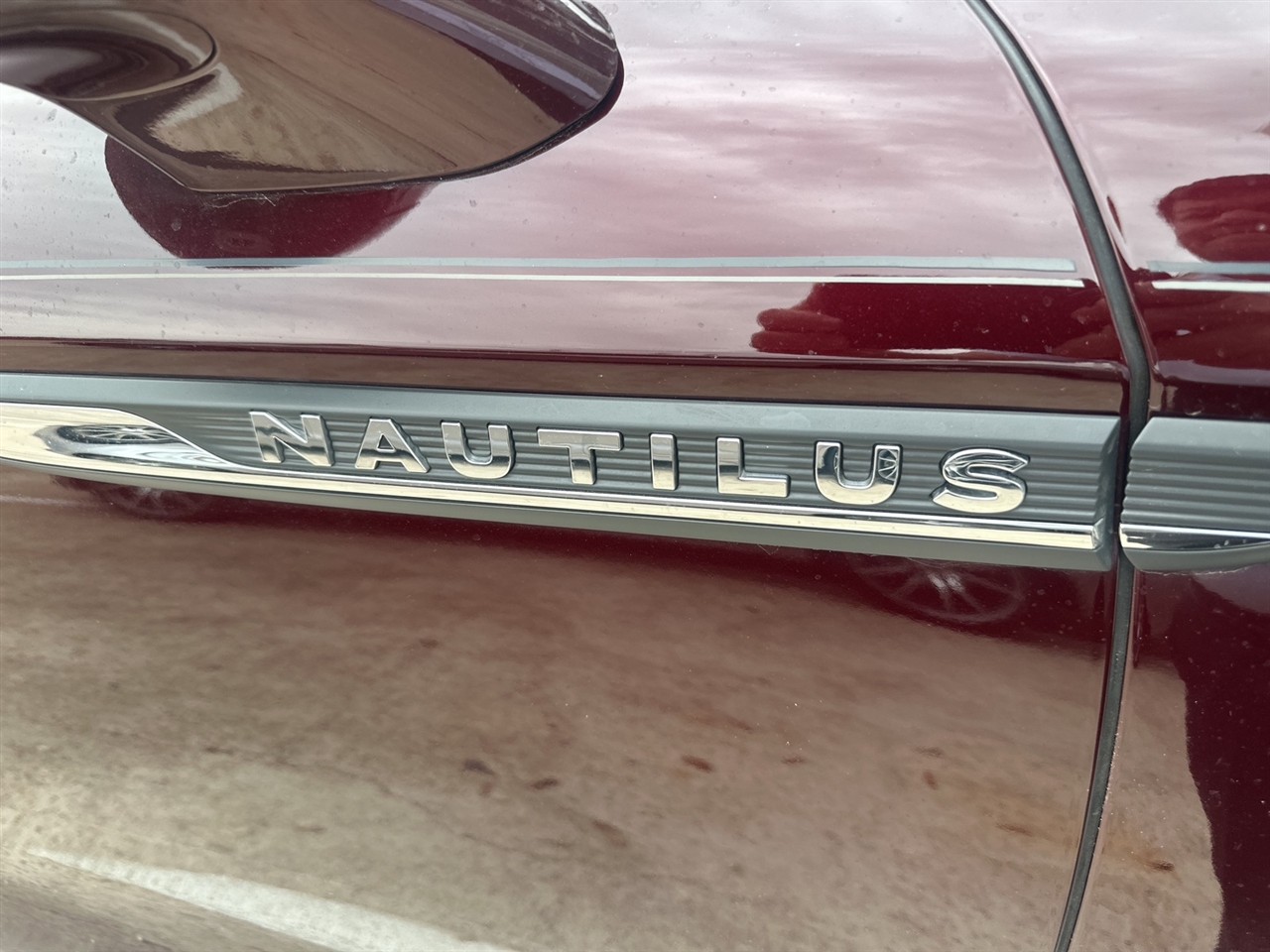 Lincoln Nautilus Base AWD 2023