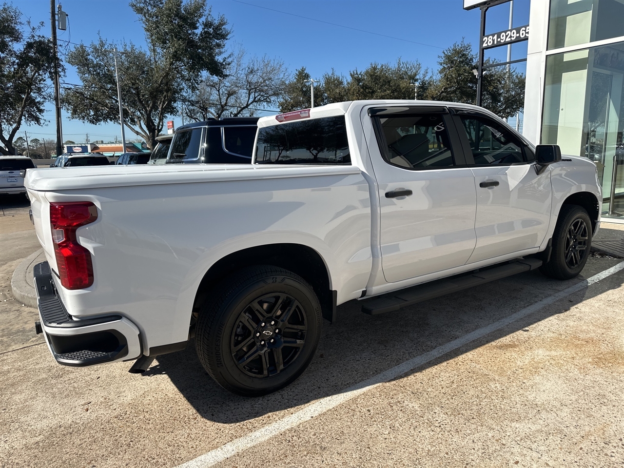 Chevrolet Silverado 1500 Custom Crew Cab 2WD 2025