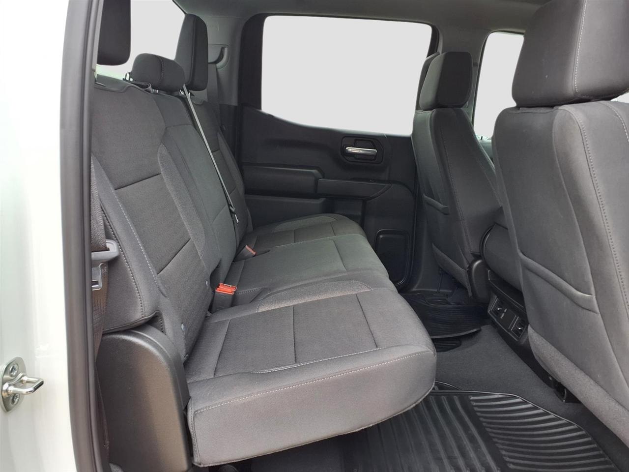 Chevrolet Silverado 1500 Custom Crew Cab 2WD 2025