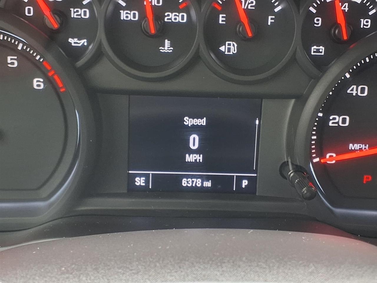 Chevrolet Silverado 1500 Custom Crew Cab 2WD 2025