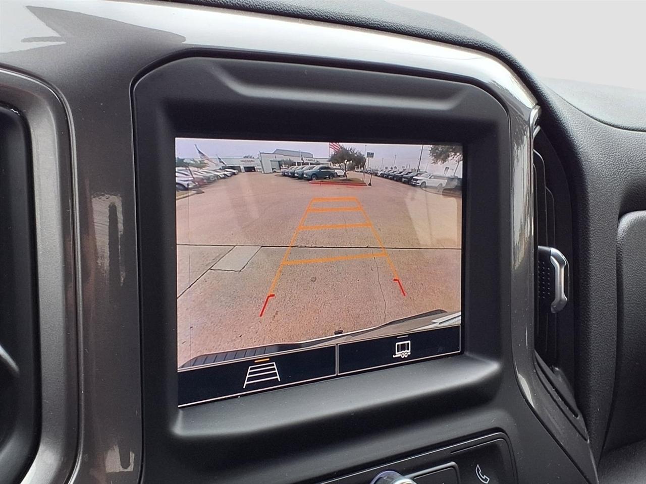 Chevrolet Silverado 1500 Custom Crew Cab 2WD 2025