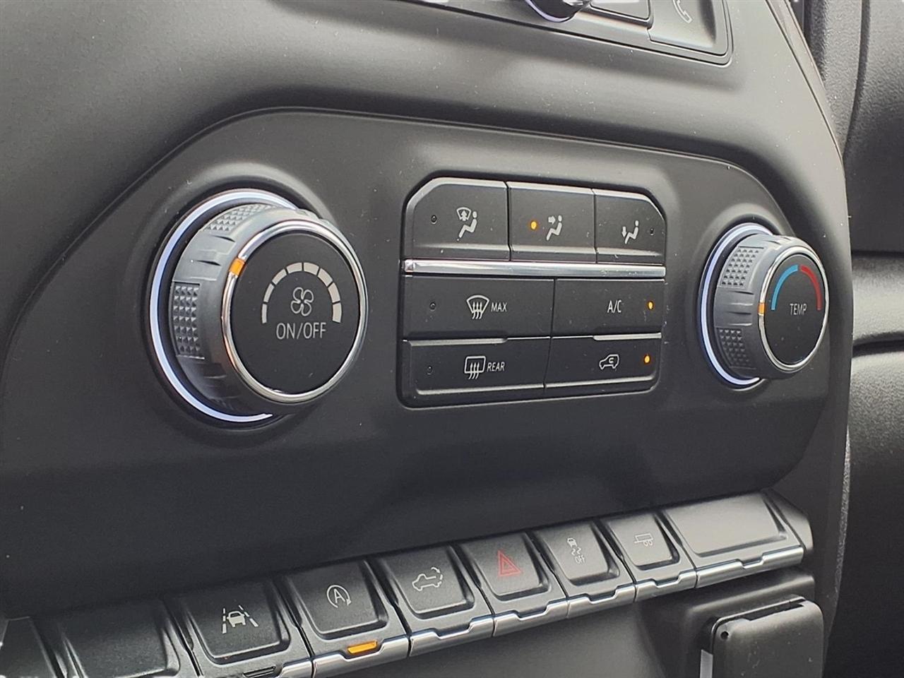 Chevrolet Silverado 1500 Custom Crew Cab 2WD 2025