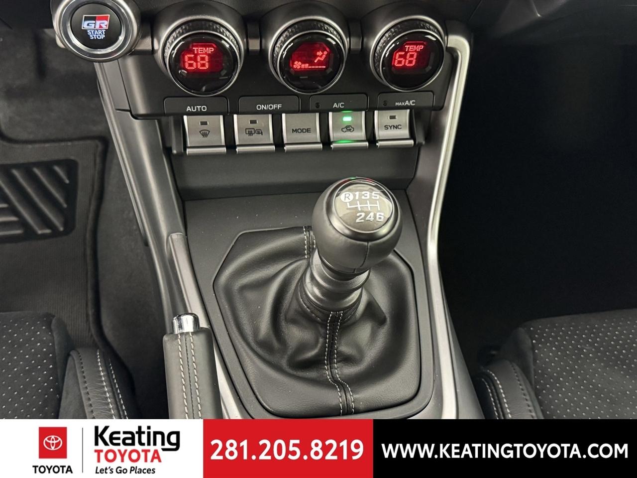 Toyota GR86 Premium 6M 2026