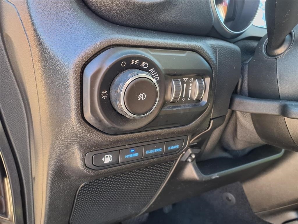 Jeep Wrangler 4xe Unlimited Sahara 2021