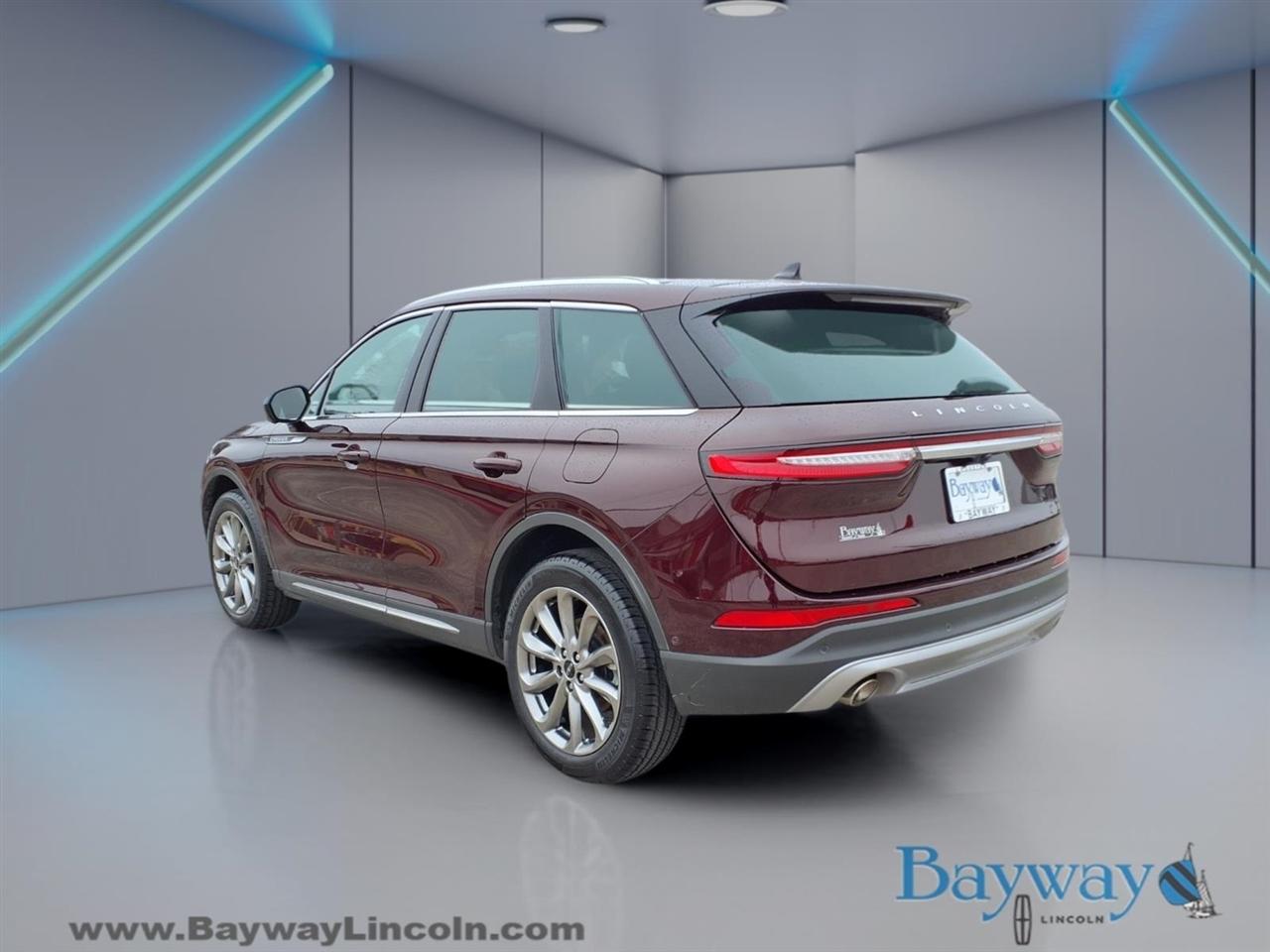 Lincoln Corsair Base 2020