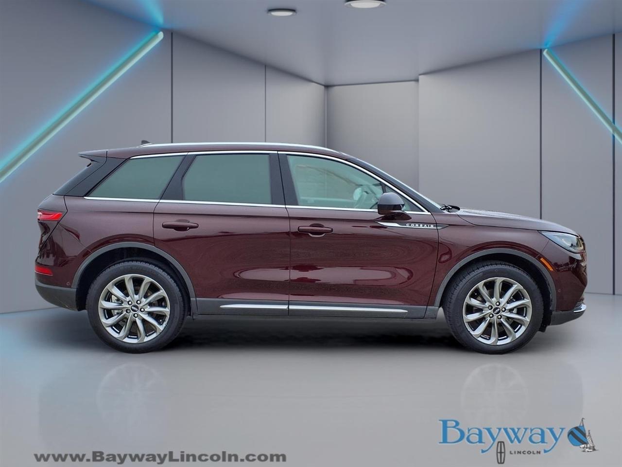 Lincoln Corsair Base 2020