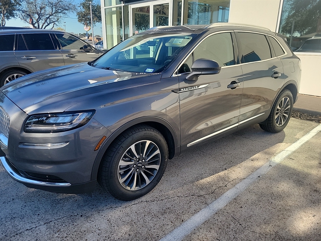 Lincoln Nautilus Base AWD 2023