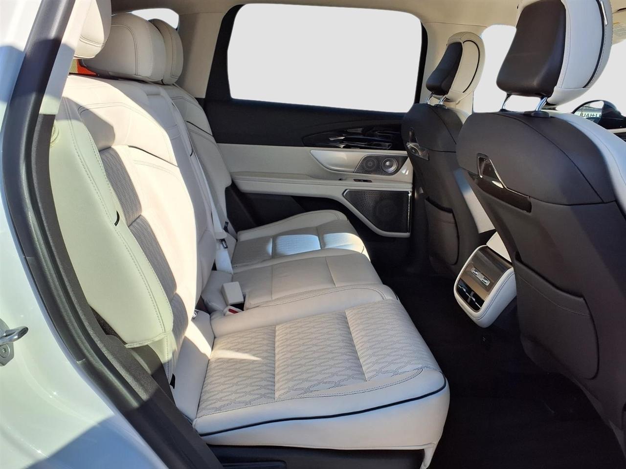 Lincoln Nautilus Black Label 2024