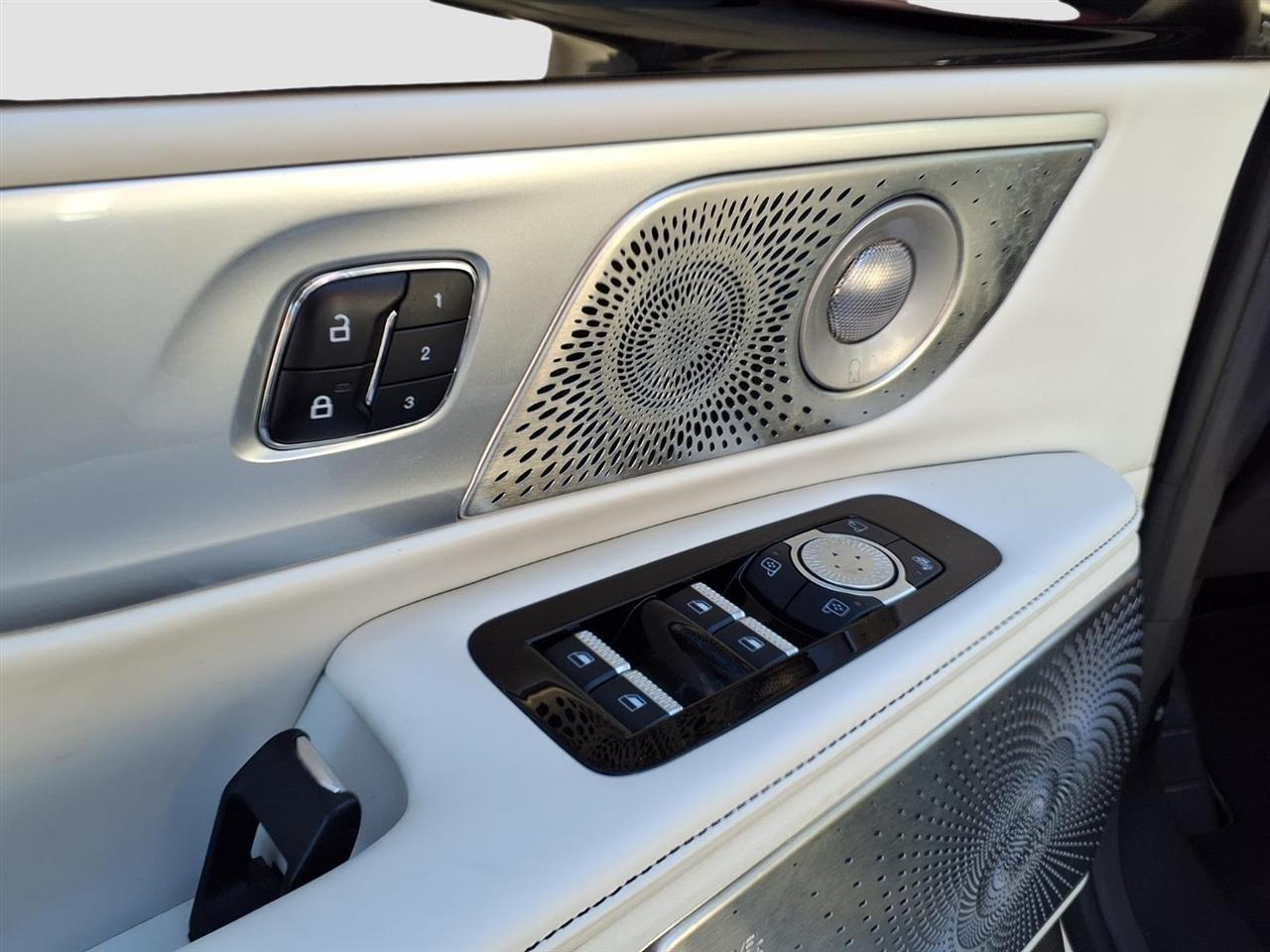 Lincoln Nautilus Black Label 2024