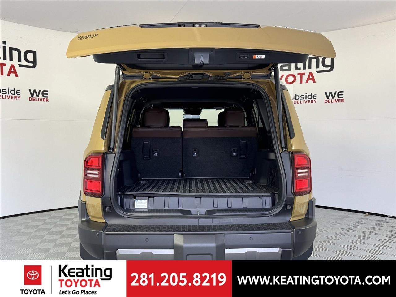 Toyota Land Cruiser Base 2025