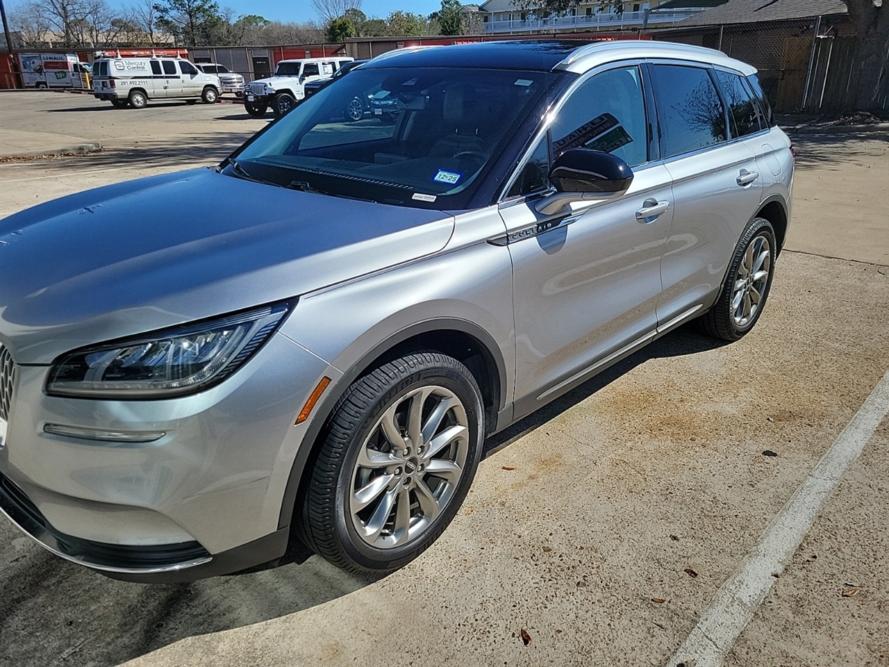 Lincoln Corsair Base 2021