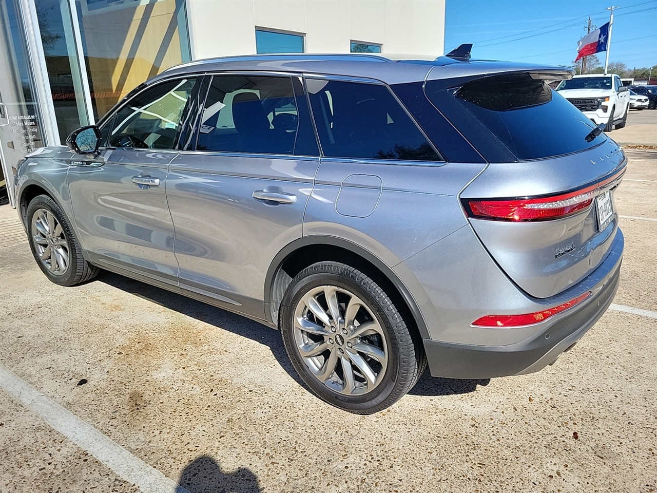 Lincoln Corsair Base 2021