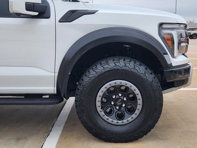 Ford F-150 Raptor SuperCrew 4WD 2024
