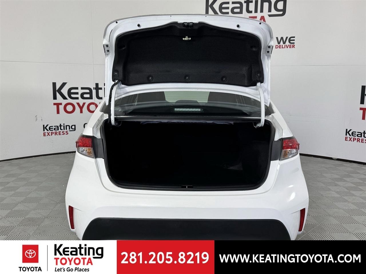 Toyota Corolla LE 2024