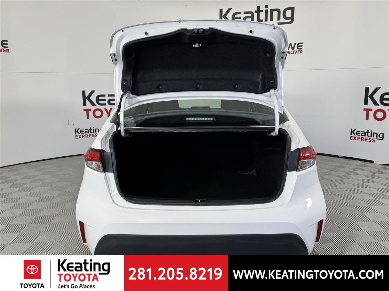 Toyota Corolla LE 2024