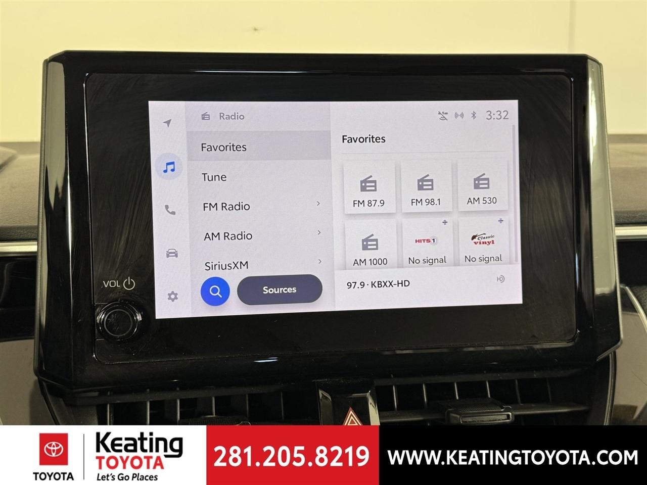 Toyota Corolla LE 2024