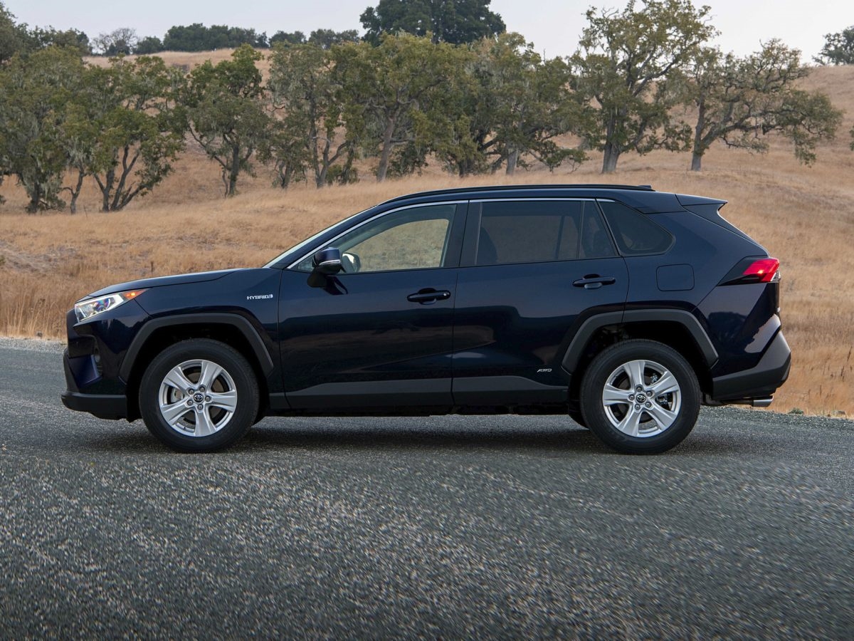 Toyota RAV4 Hybrid XLE 2021
