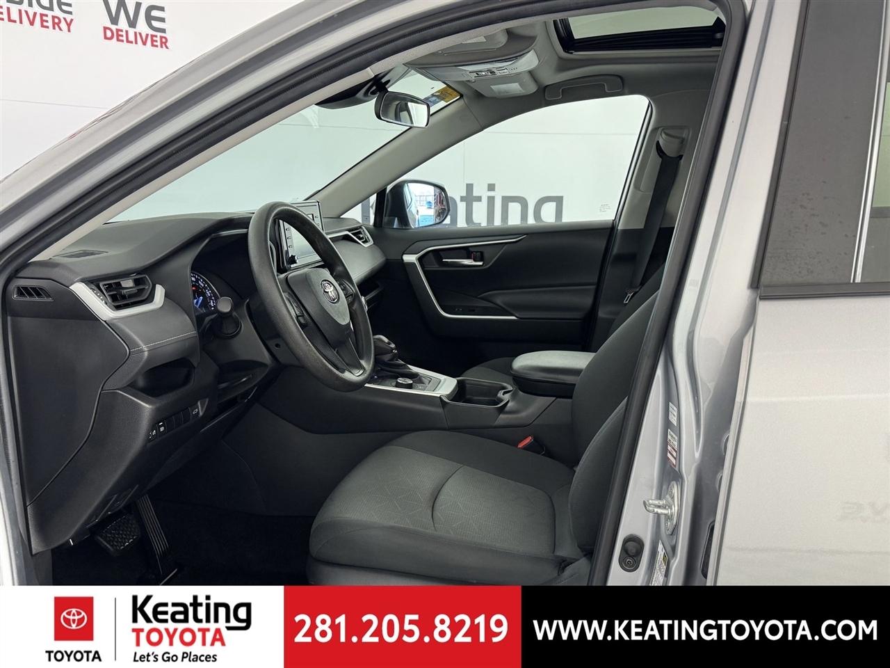 Toyota RAV4 Hybrid XLE 2021