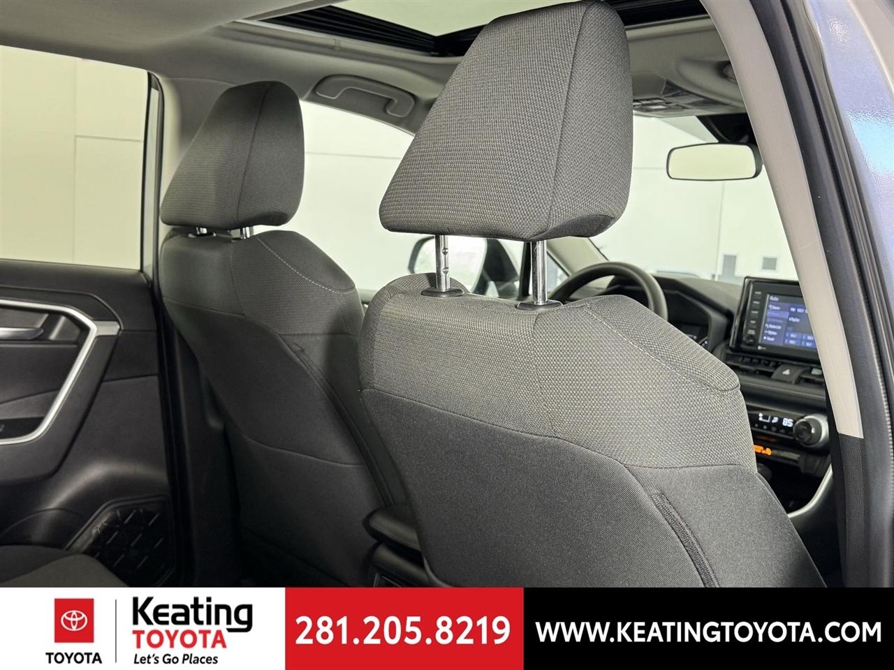 Toyota RAV4 Hybrid XLE 2021