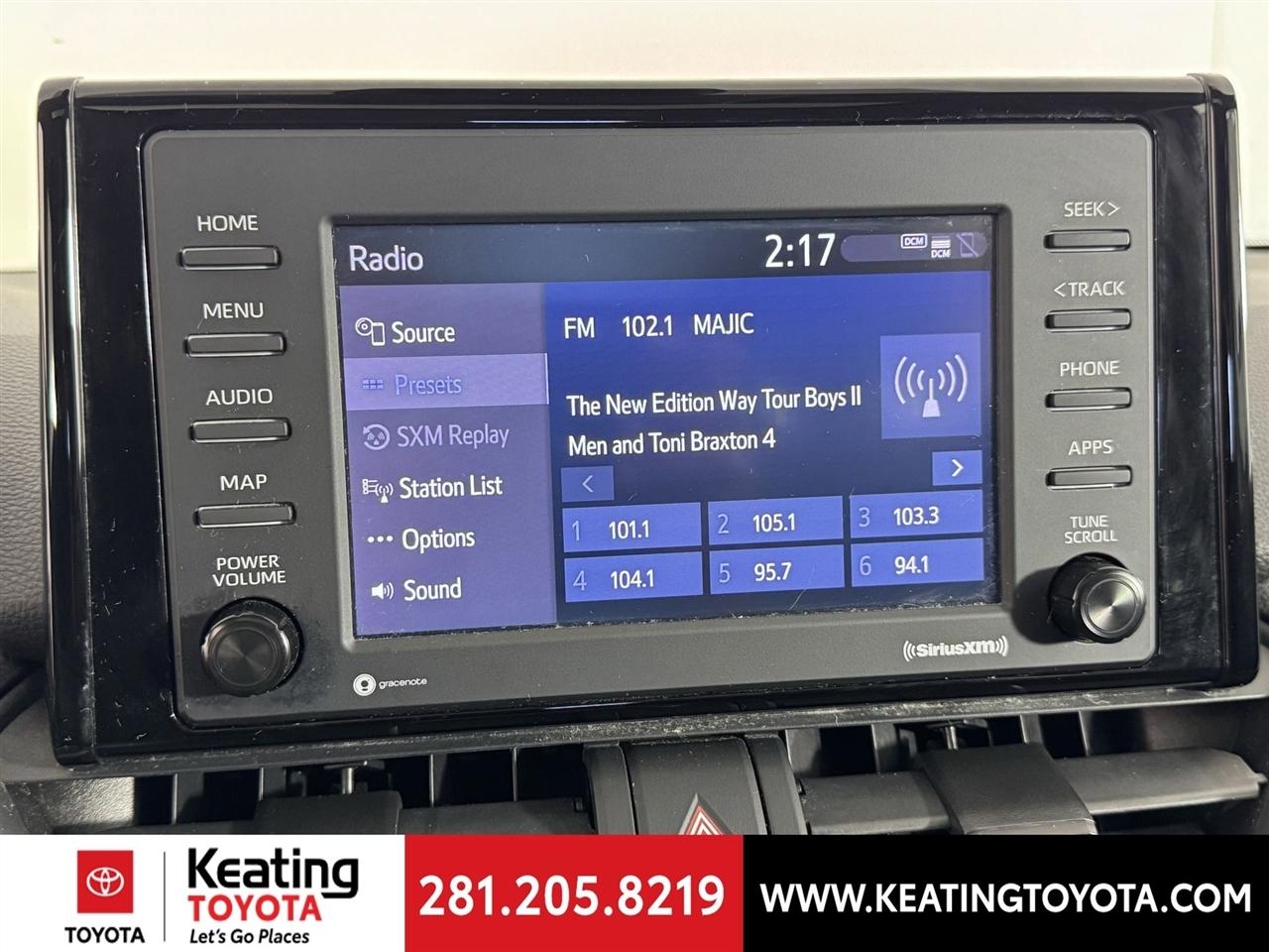 Toyota RAV4 Hybrid XLE 2021