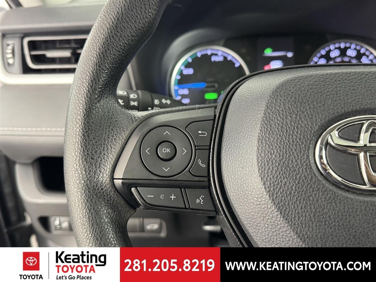 Toyota RAV4 Hybrid XLE 2021