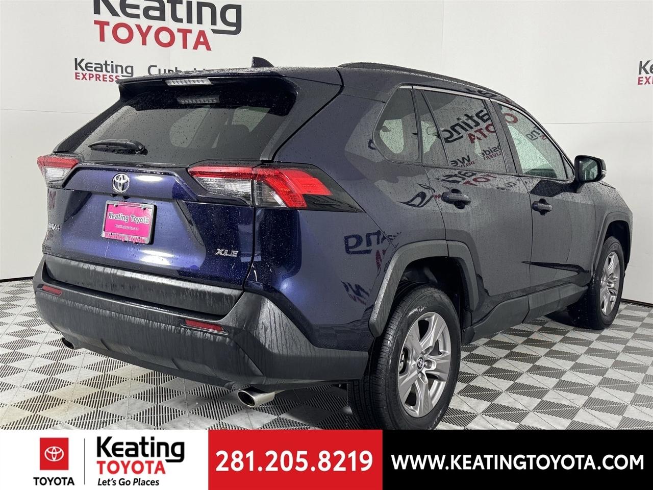 Toyota RAV4 XLE 2024