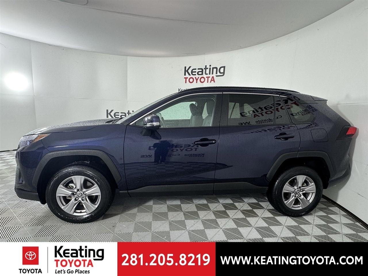 Toyota RAV4 XLE 2024