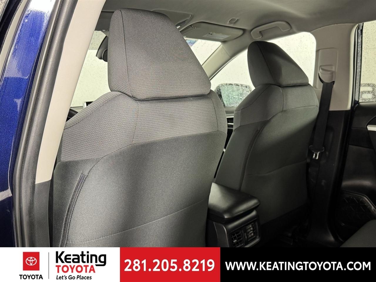 Toyota RAV4 XLE 2024