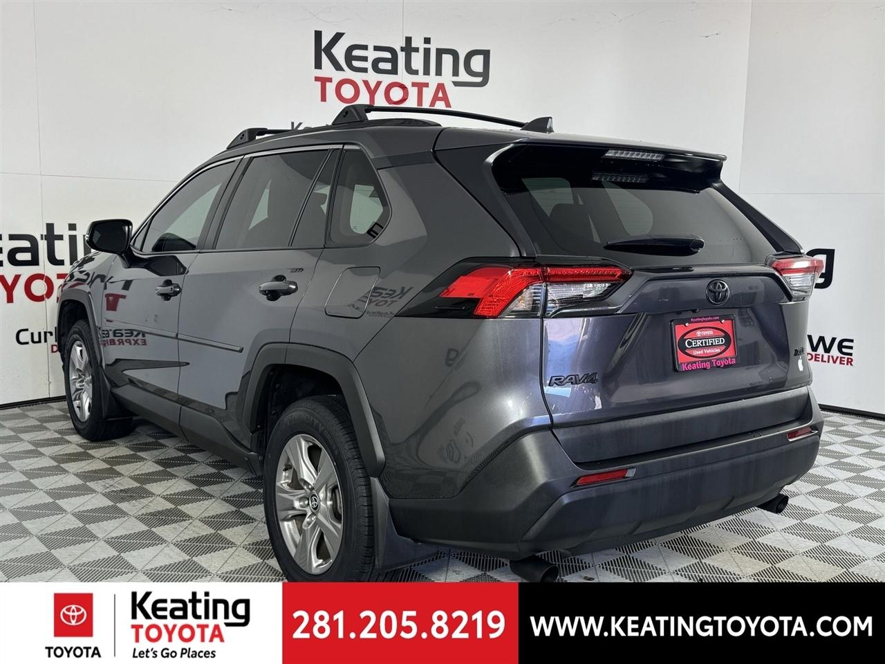 Toyota RAV4 XLE 2024