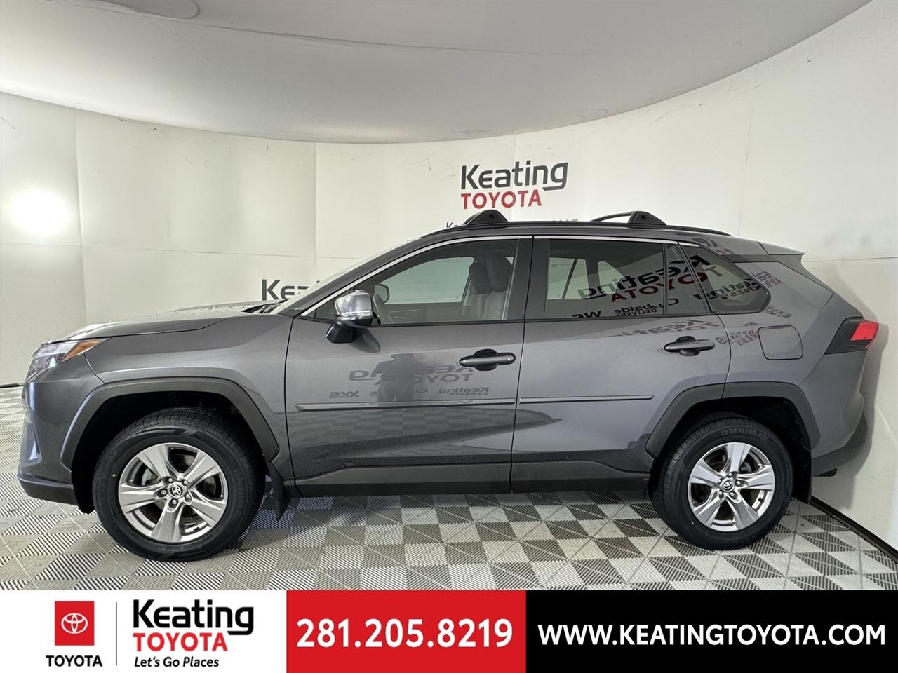 Toyota RAV4 XLE 2024