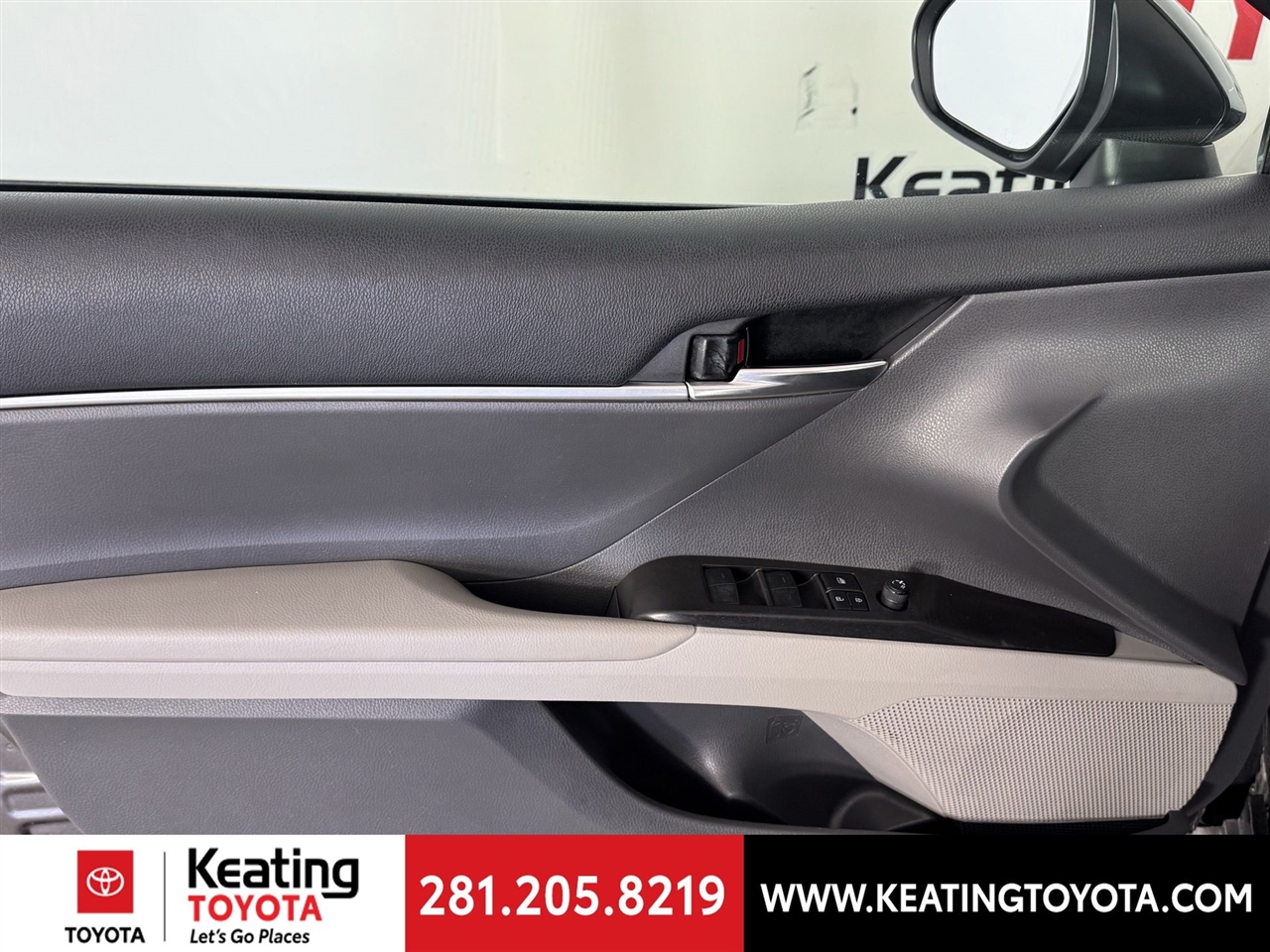 Toyota Camry LE 2022