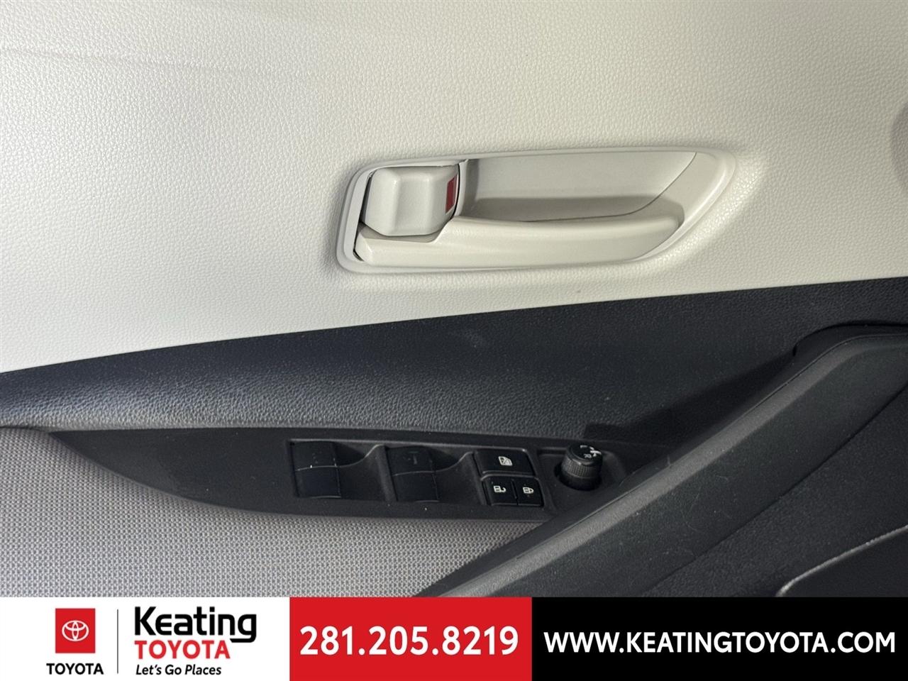 Toyota Corolla LE 2024