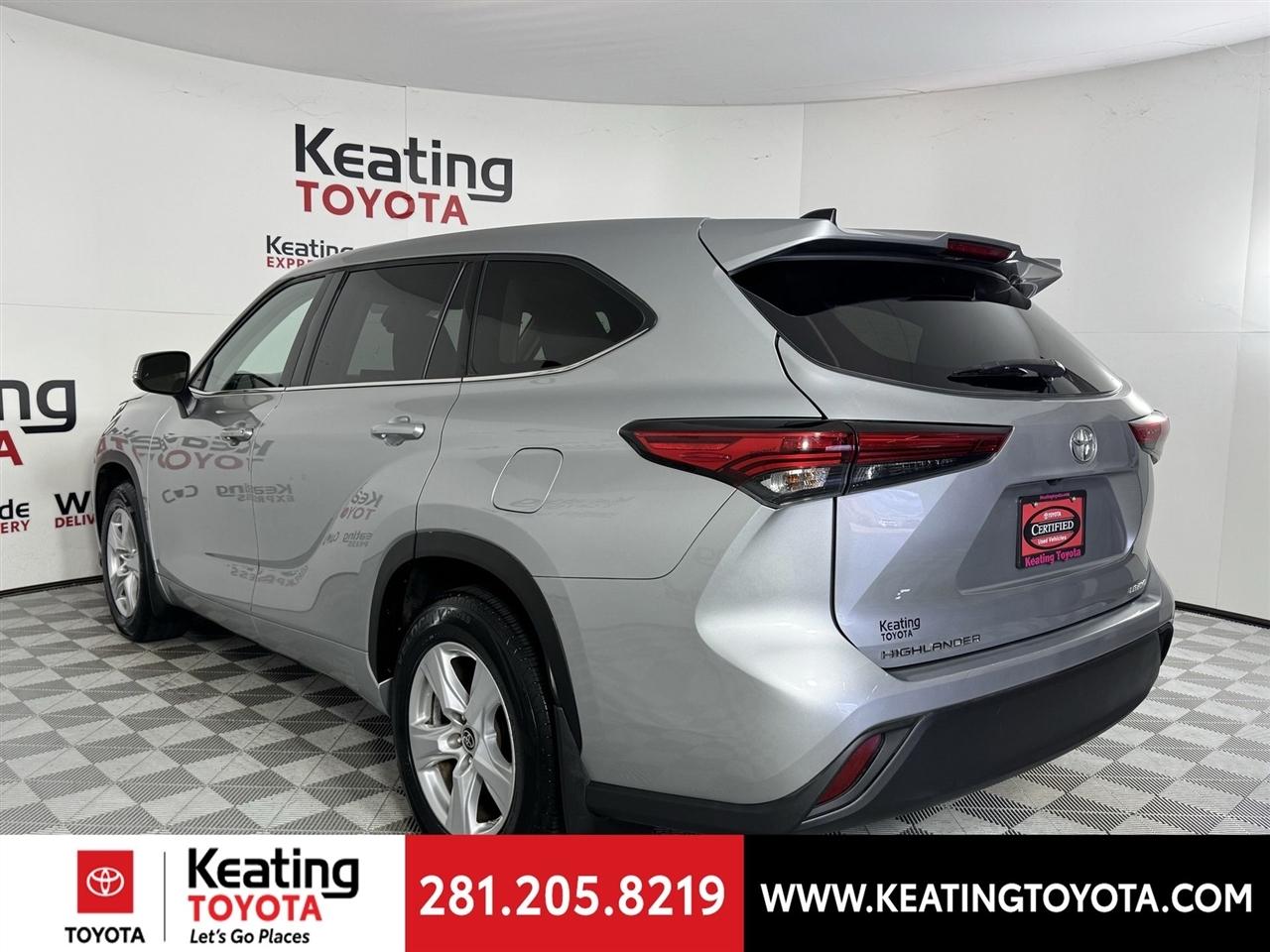 Toyota Highlander LE AWD V6 2022