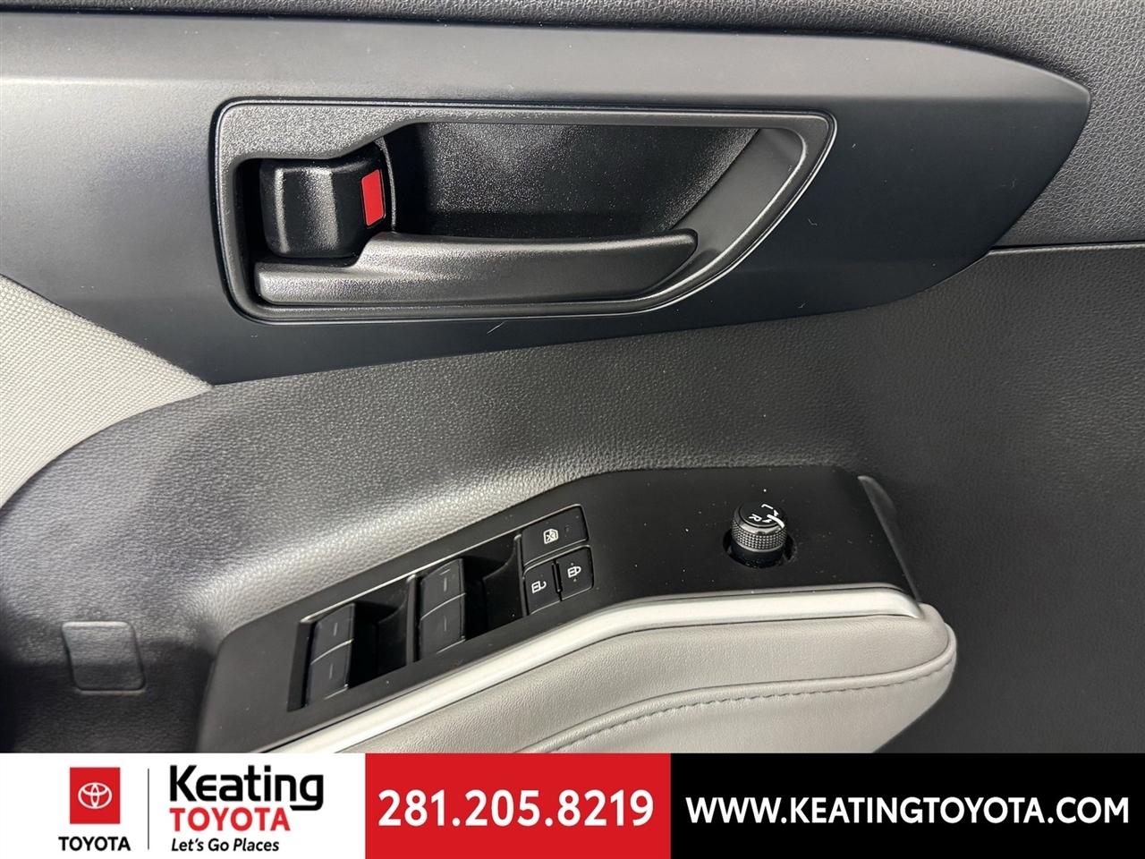 Toyota Highlander LE AWD V6 2022