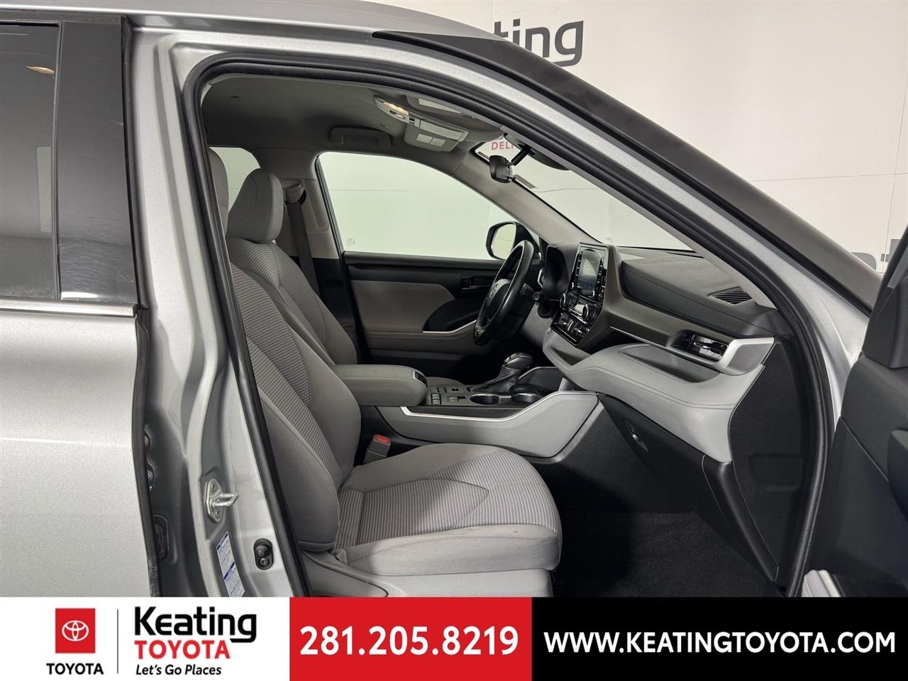 Toyota Highlander LE AWD V6 2022