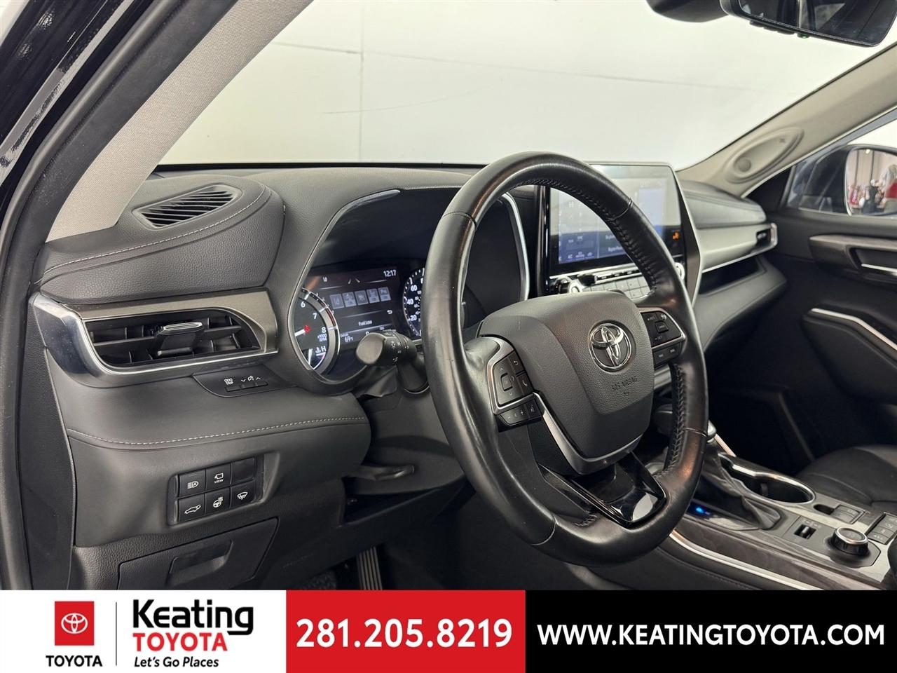 Toyota Highlander Limited AWD V6 2021